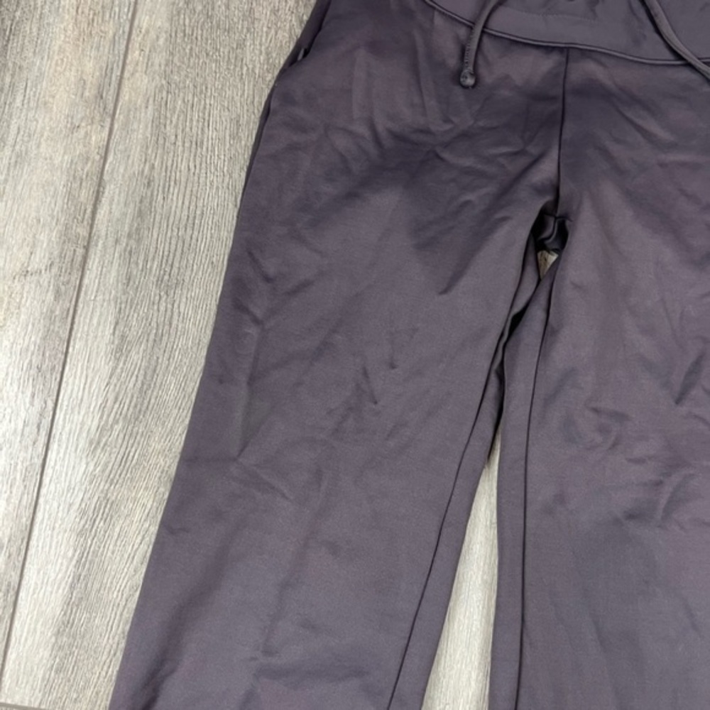 Columbia‎ Purple Sweatpants - Picture 5 of 9